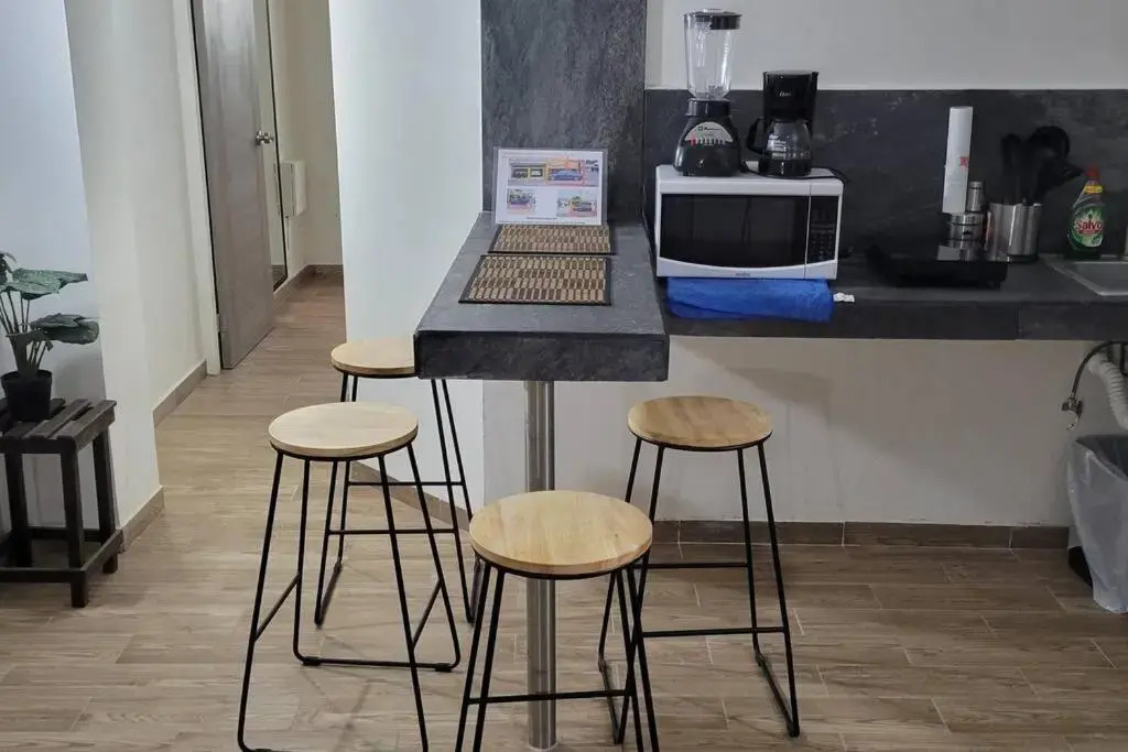Nuevo Departamento de 2 recamaras con aire acondiconado, parking, wifi 70mb, refrigerador, micro,fregadero,licuadora,parrilla,utensilios de cocina, D5