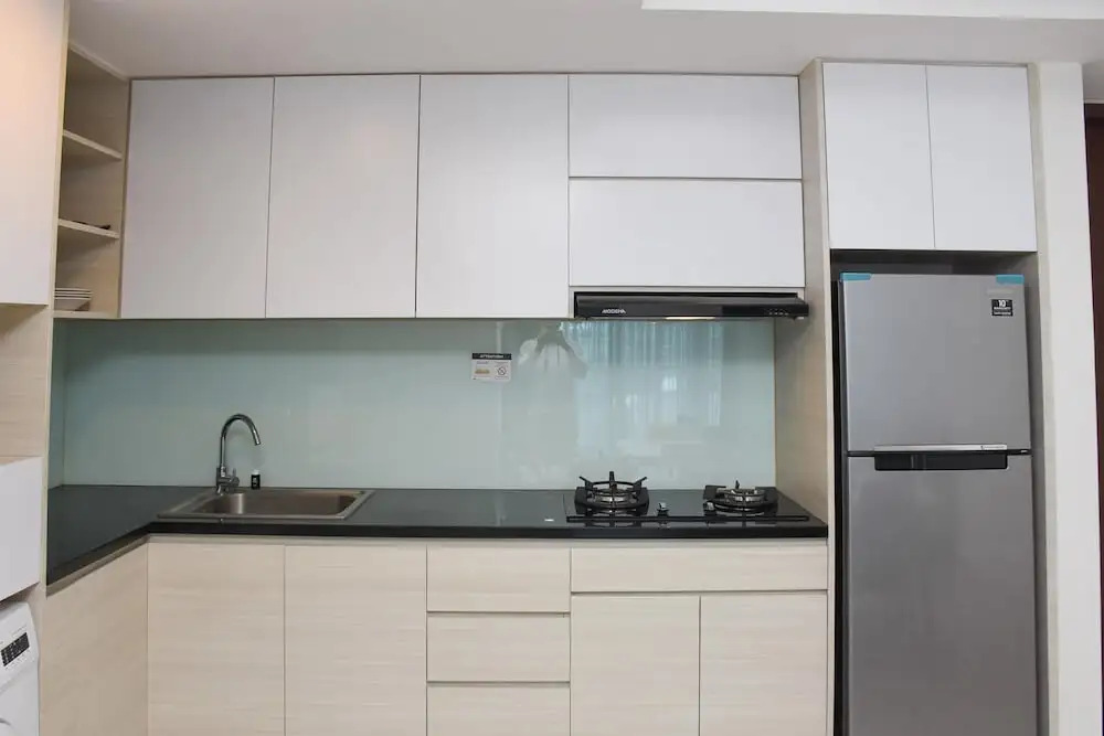 Modern And Comfortable 2Br At The Kensington Royal Suites Apartment