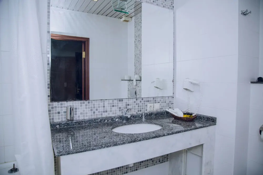 Caspian Ulduz Hotel