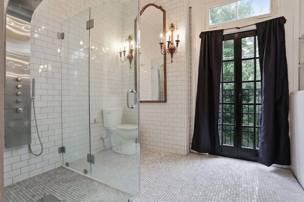 West Jones Apartment Unit #2 2 Bedrooms 1 Bathroom Apts