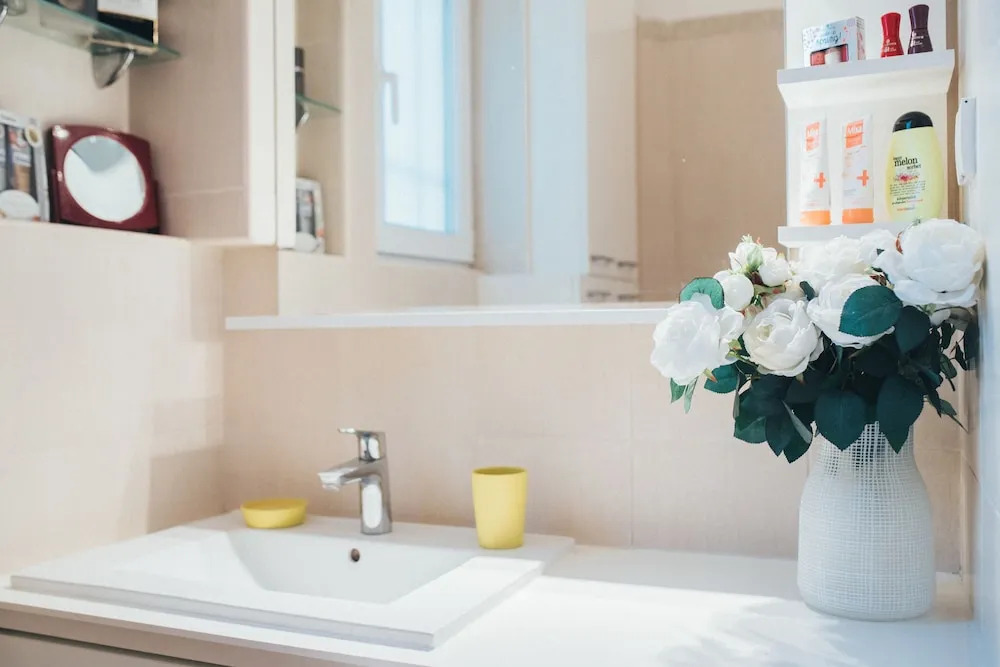 Crown Apartment - Your Royal Stay