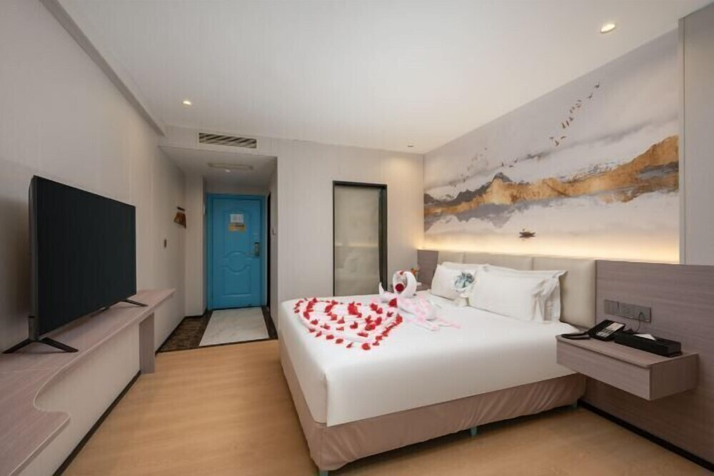 Yafeng International Hotel