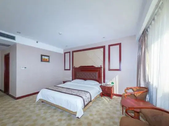 Huaining Hongbo All Seasons Hotel