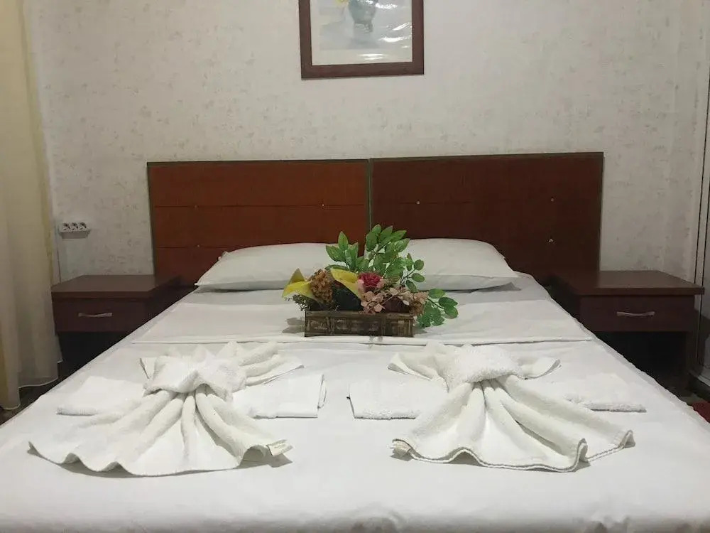 Paradise Hotel