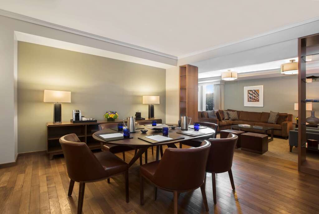 Luskin Hotel