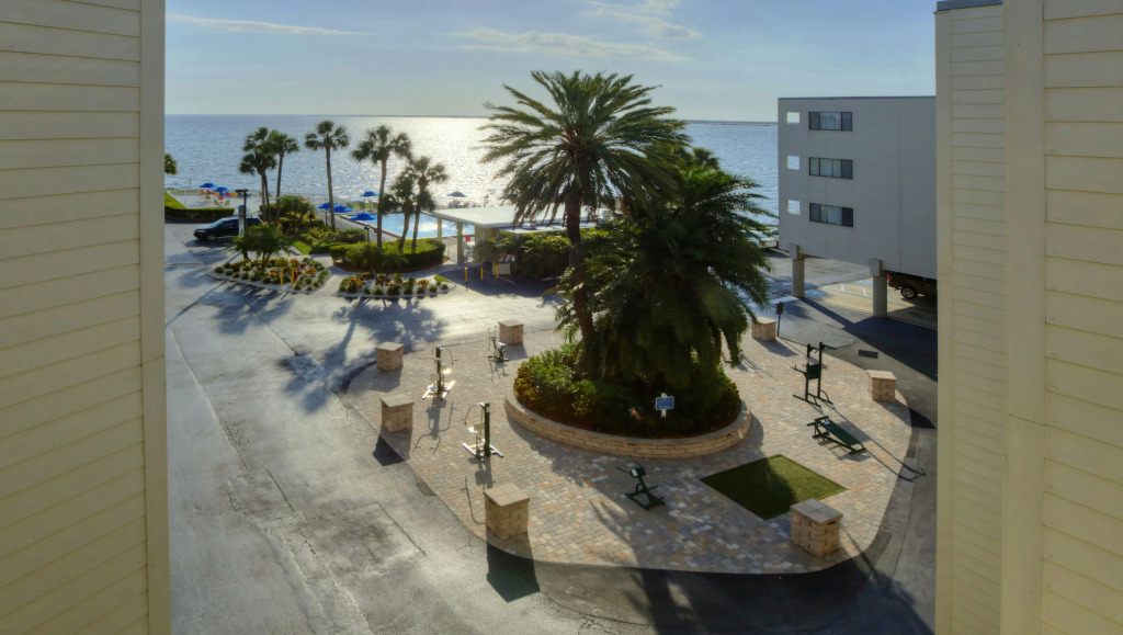 Sailport Waterfront Suites