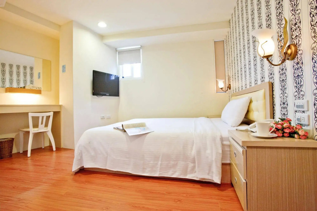 Green Park Commercial Hotel
