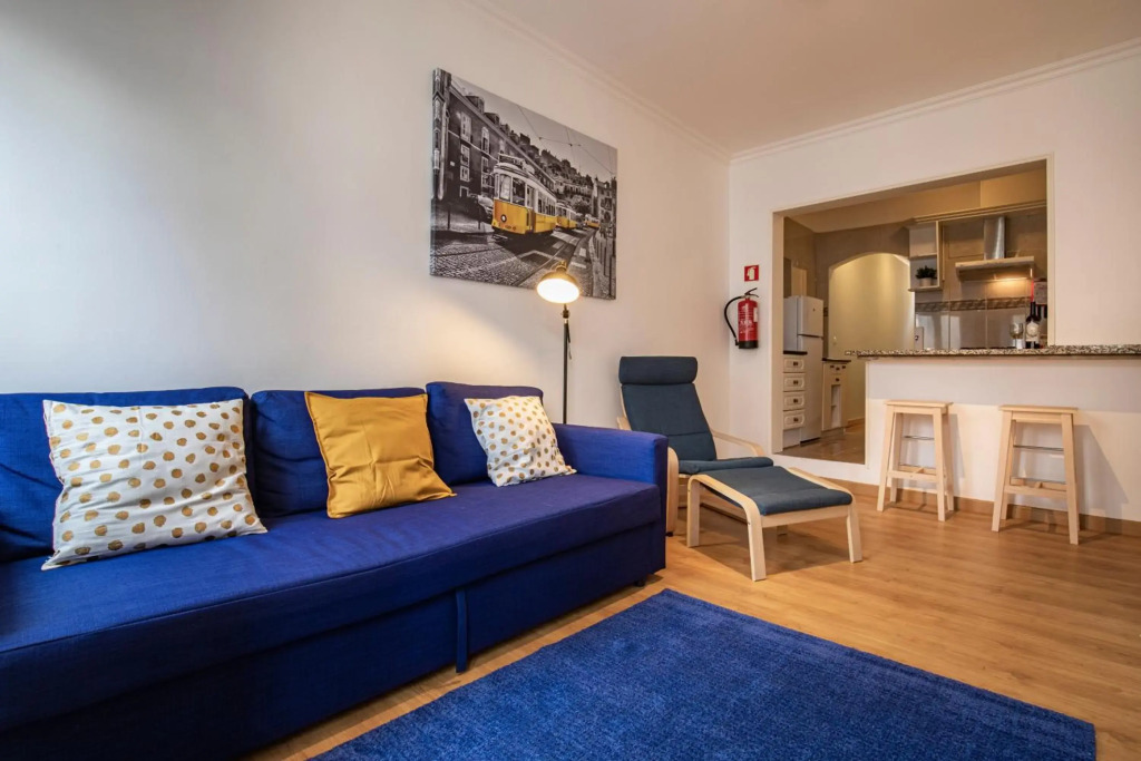3 bedroom apt near Av. Liberdade