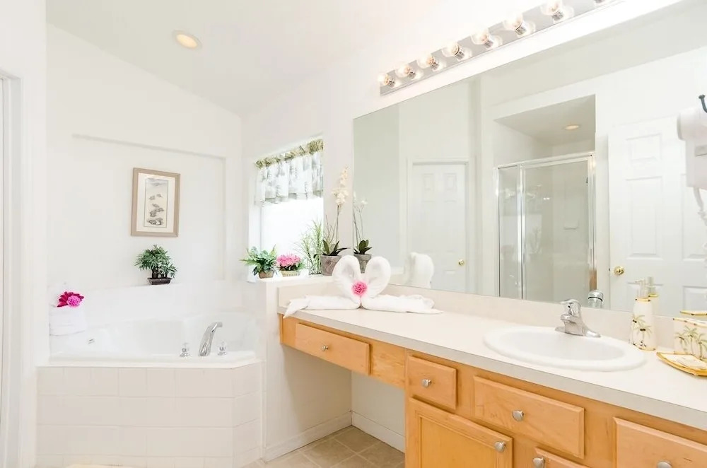 84-201 Hideaway Beach Lane 4 Bedroom Home by Redawning