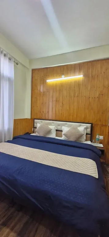 Hotel White Villa