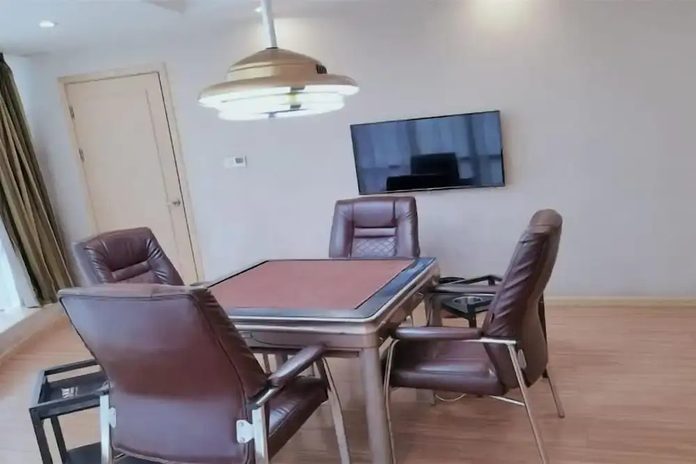 Vienna Hotel (Xupu Wanda Plaza)