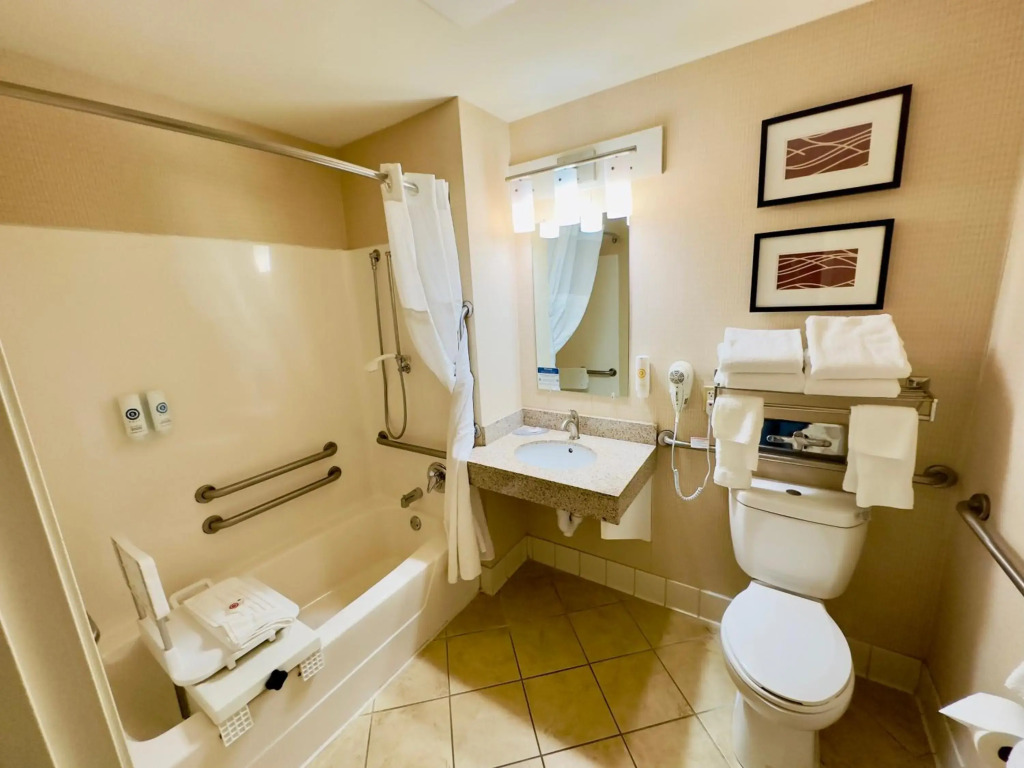 Comfort Inn & Suites Black River Falls I-94