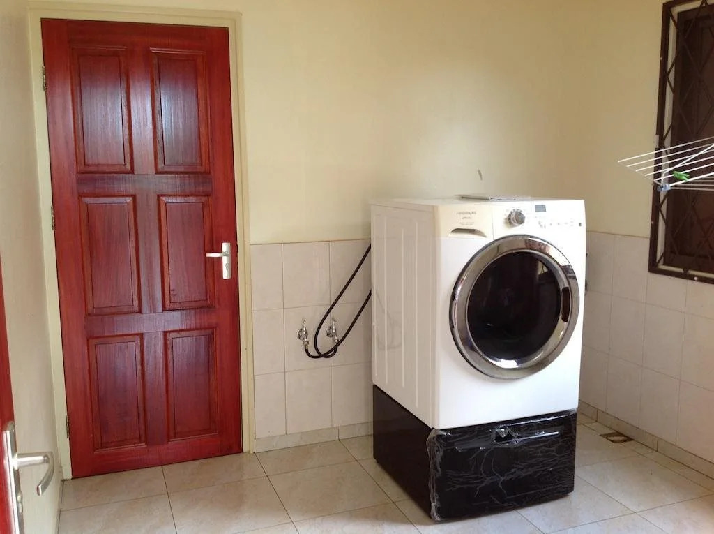 Arcton Apartments