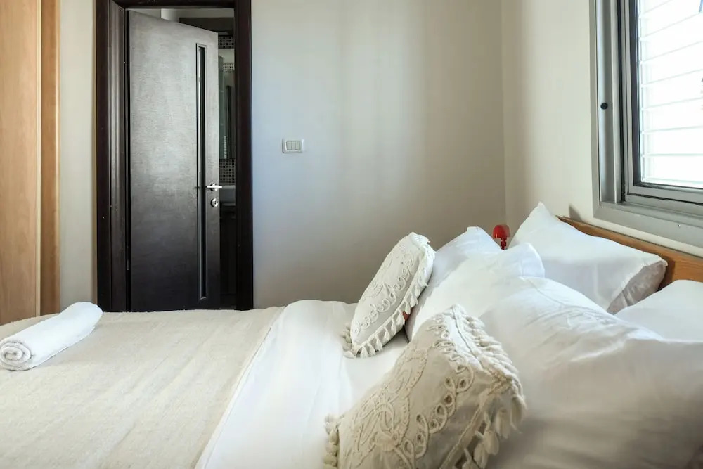 Simple Living in Netanya by Sea N' Rent