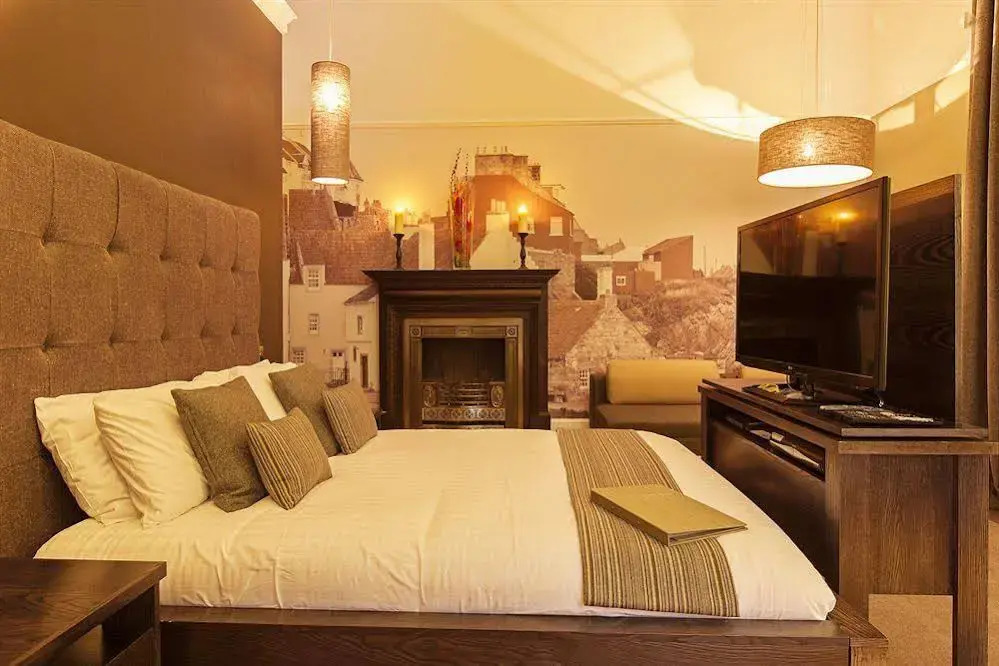 Rooms & Suites Picardy Place