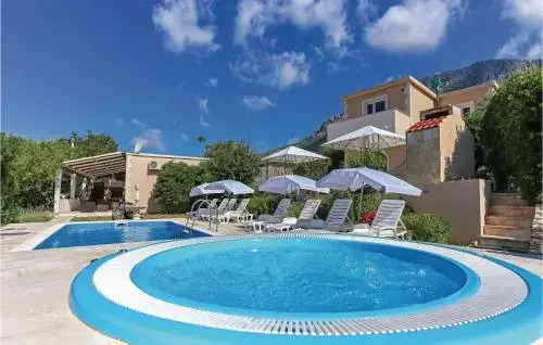 Amazing Home In Kastel Sucurac