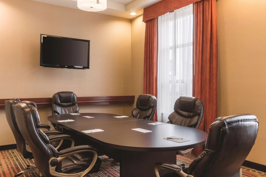 Hampton Inn by Hilton Edmonton South