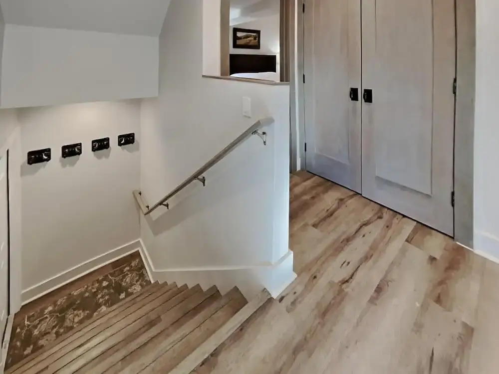 1849 Condos 642 3 Bedroom Home
