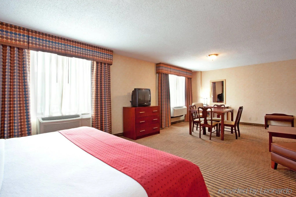 Lynchburg Grand Estate by IHG