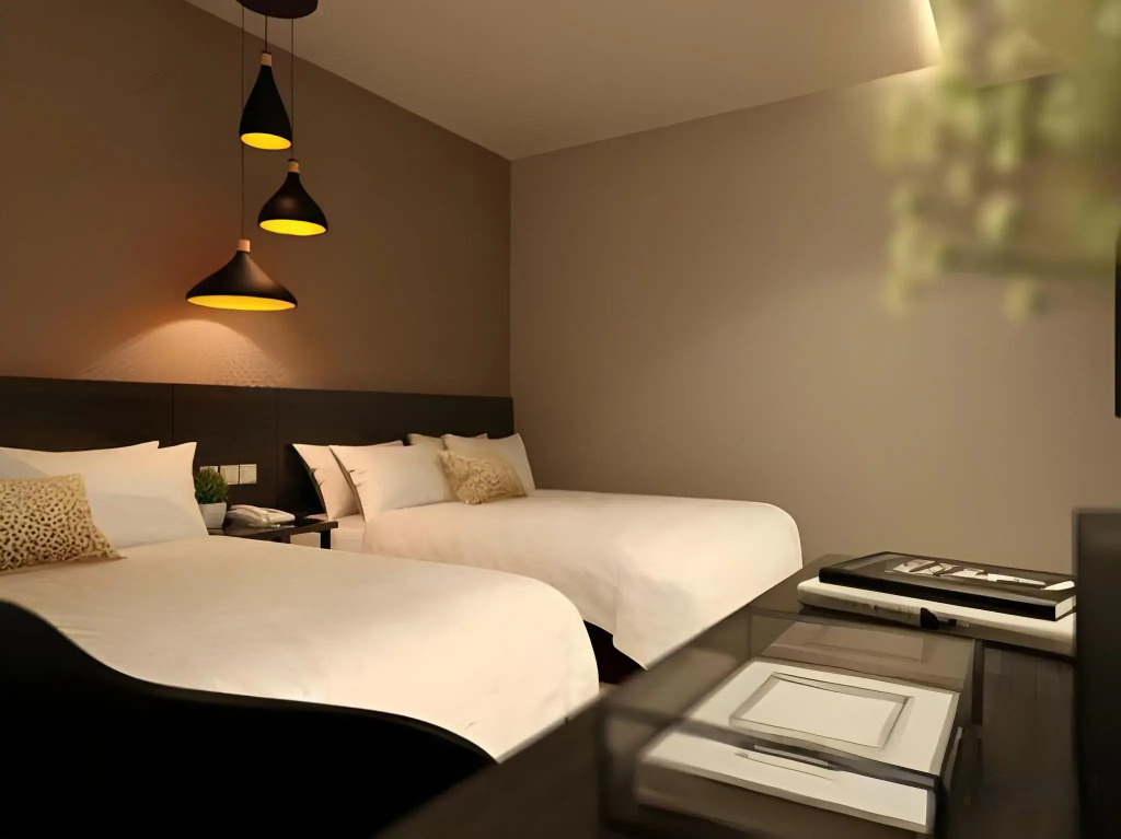 The Square Hotel