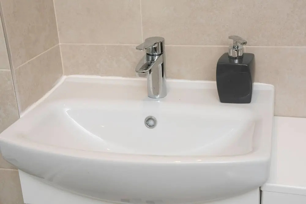 Top Floor Apt Near City Centre