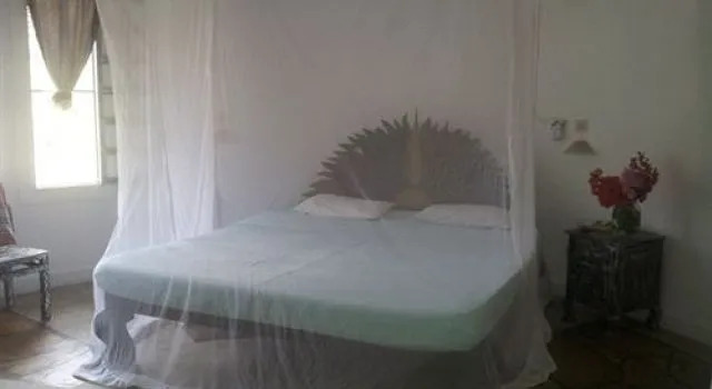 Roundhouse Villa Resort
