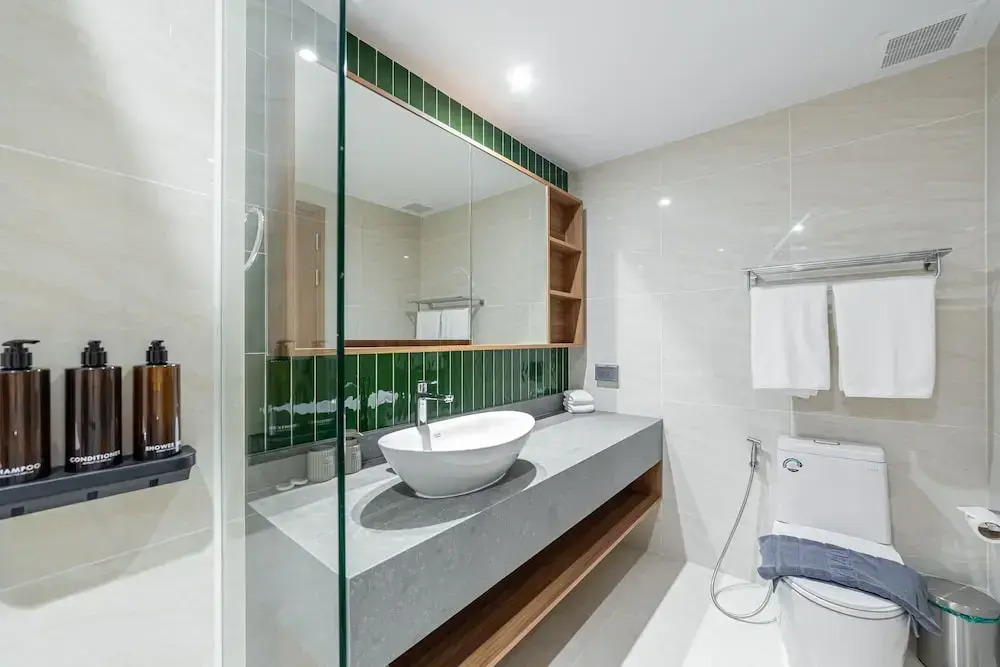 2BR Beachside 200 m to BangTao beach