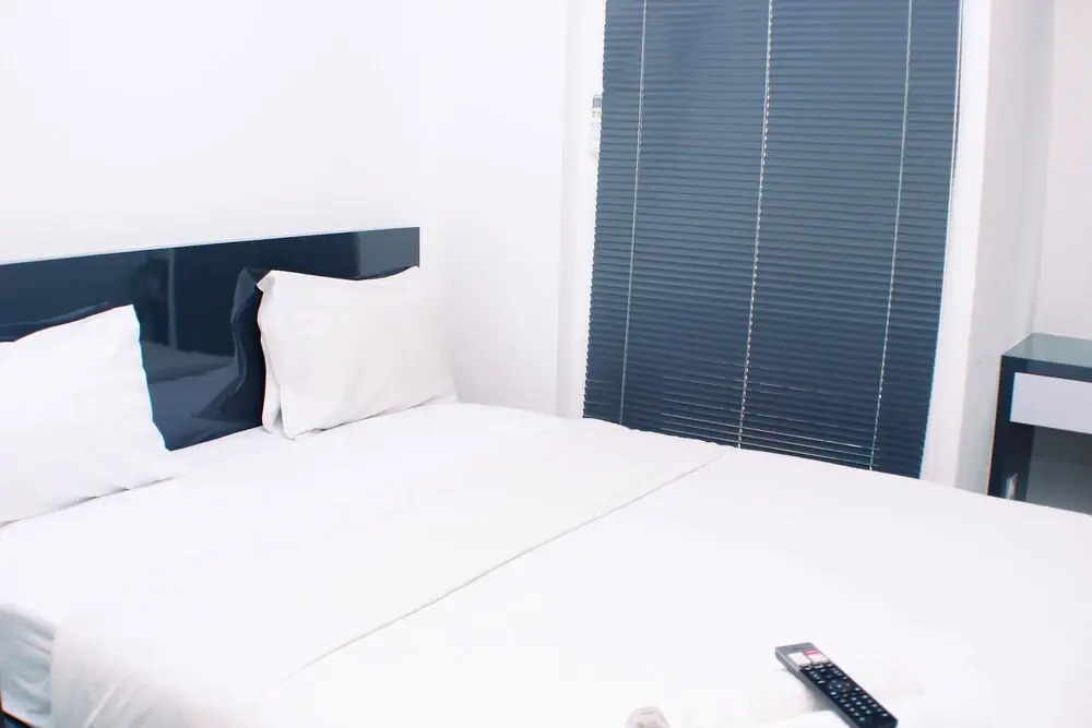Nice and Fancy Studio Apartment at Sayana Bekasi By Travelio