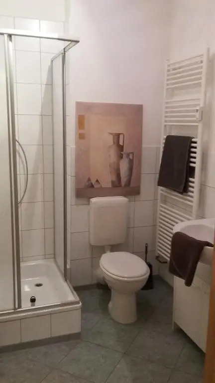1-Raum Wohnung Eiche