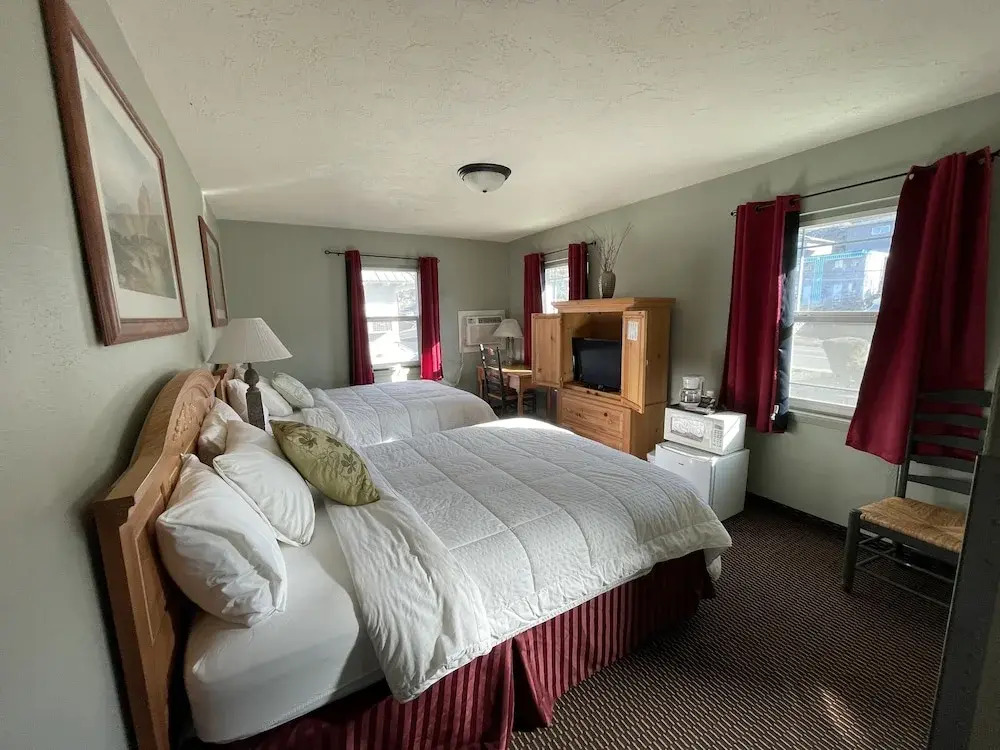 Rugged Country Lodge