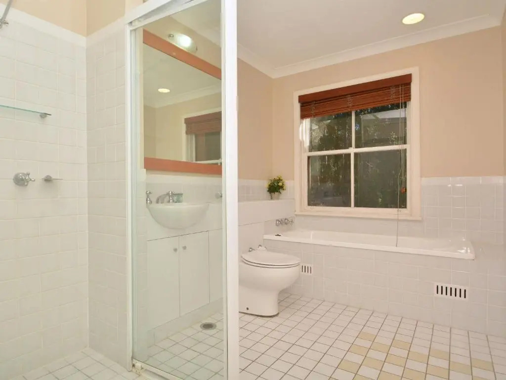 Villa 3br Bella Vista Villa located within Cypress Lakes Resort
