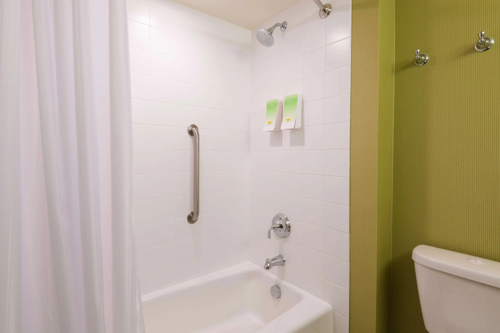 Home2 Suites by Hilton Buffalo Airport/ Galleria Mall