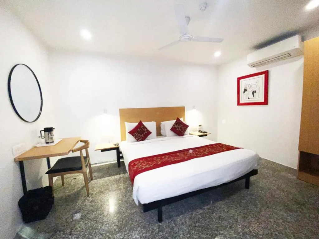 Hotel Orchid Saffron