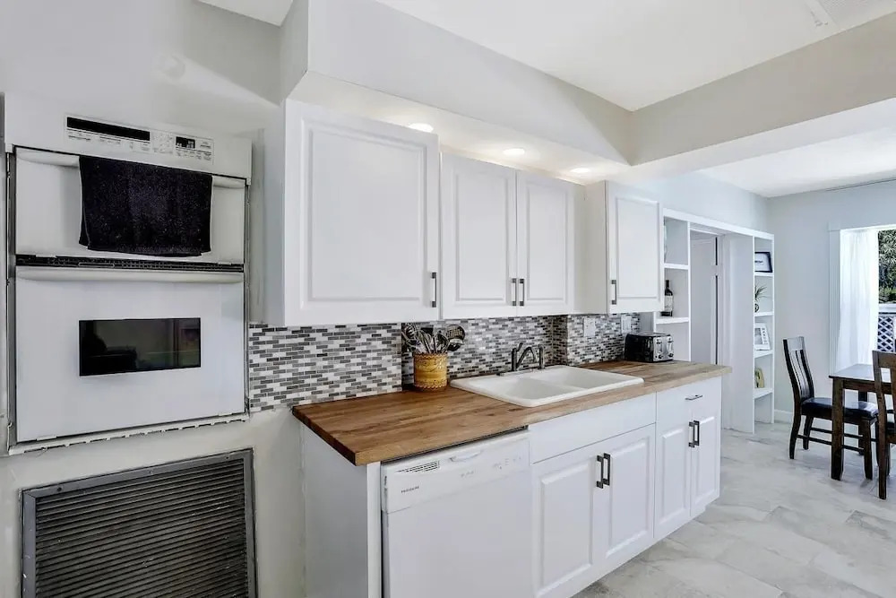 Skylark Avenue Pool Home