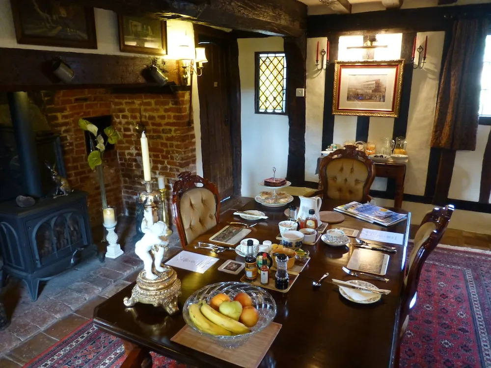 Greyhound Cottage