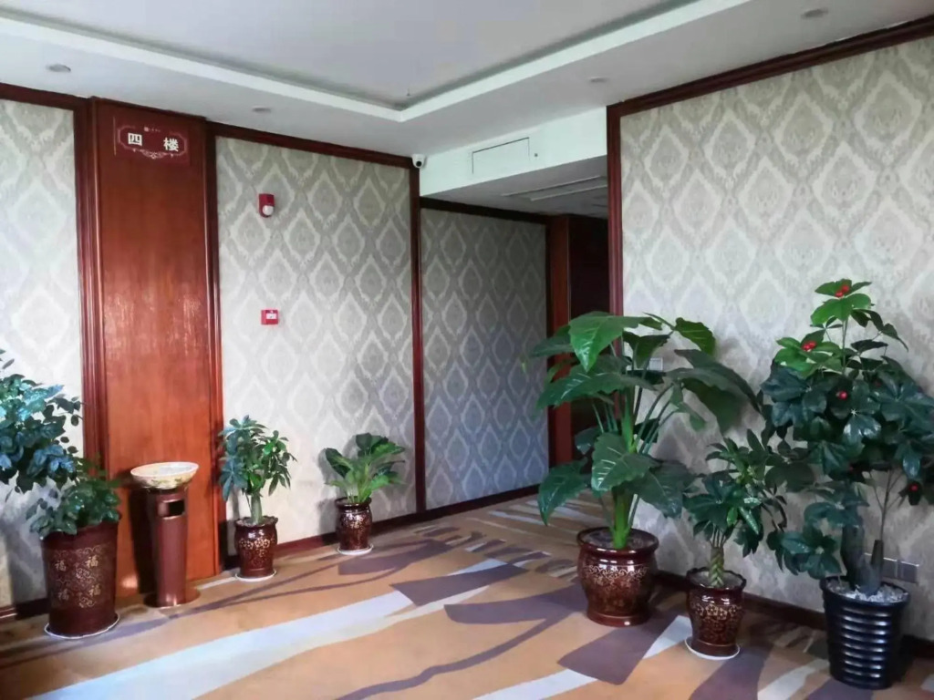 Yixuan Hotel (Rongchang District Government Stadium)
