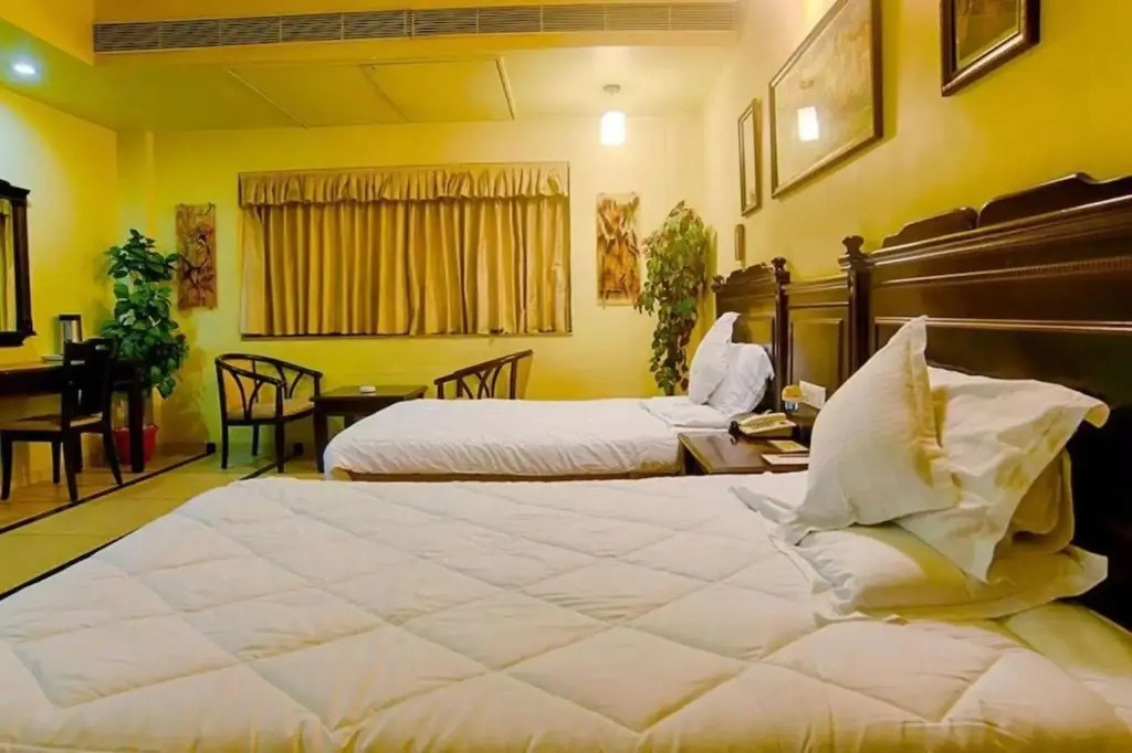 Hotel La Casa Inn