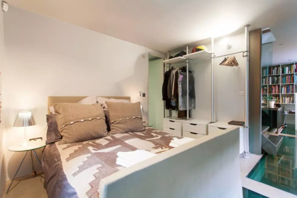 Luxury penthouse on Old Street