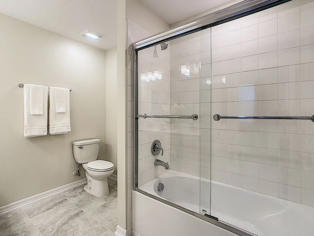 Modern Condo Near Disney Foosball Water Park!