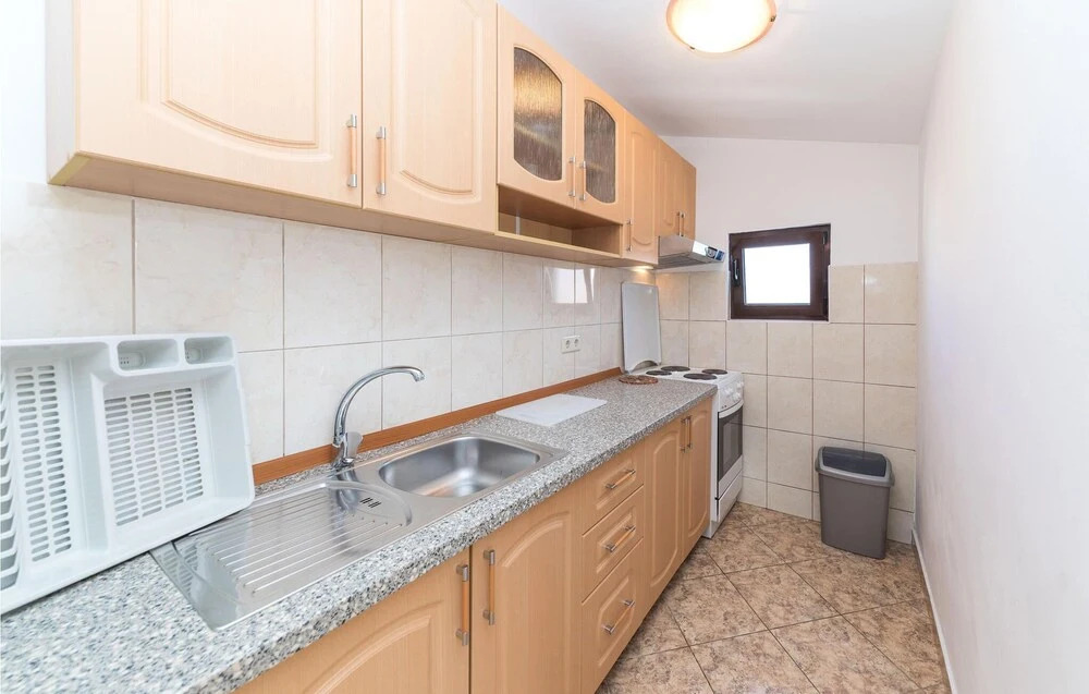 Awesome Apartment in Okrug Donji With 1 Bedrooms and Wifi