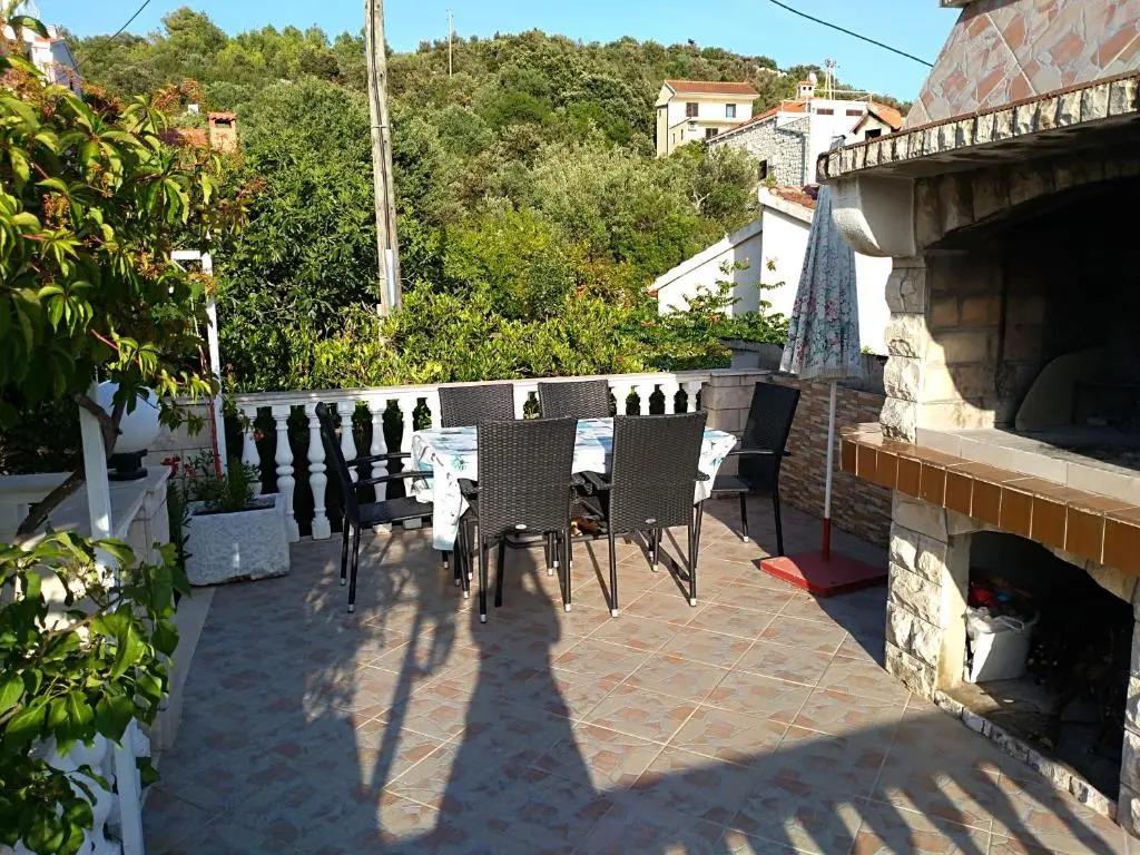 Romantic Apartment With Sea View Vinišće, Dalmatia