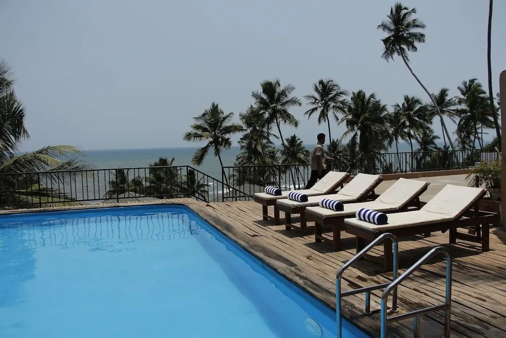 Larive Beach Resort
