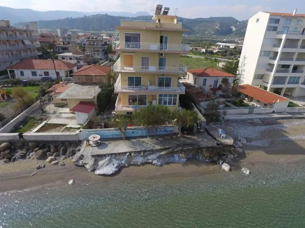 Xylokastro Beachfront Residence