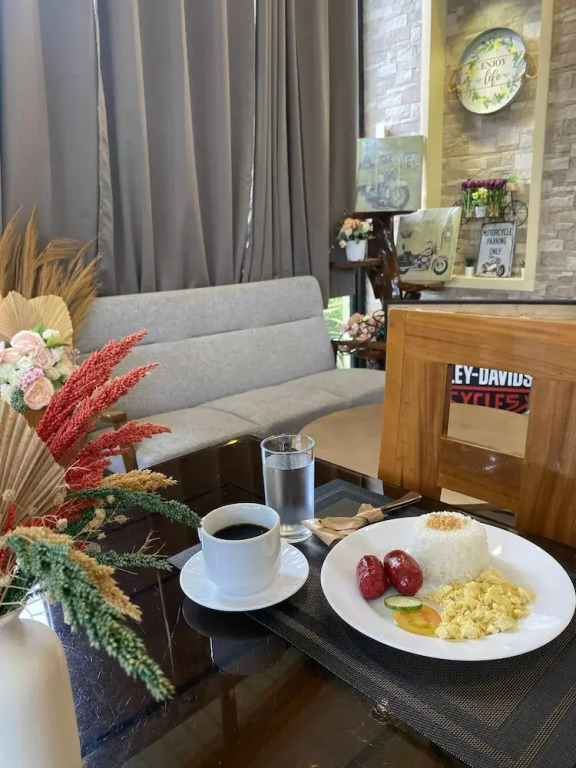 EDUARDOS RESORT