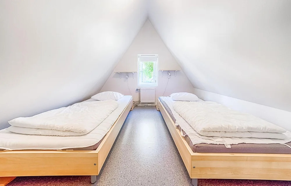 Beautiful Home in Landskrona With 3 Bedrooms and Wifi