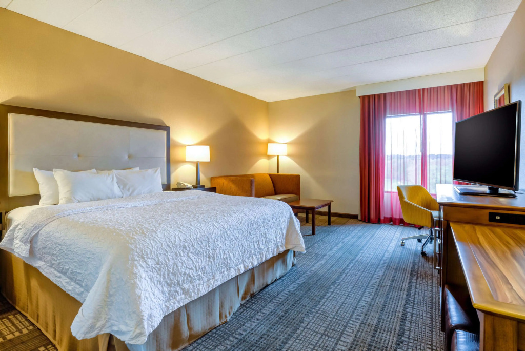 Hampton Inn Boston-Norwood