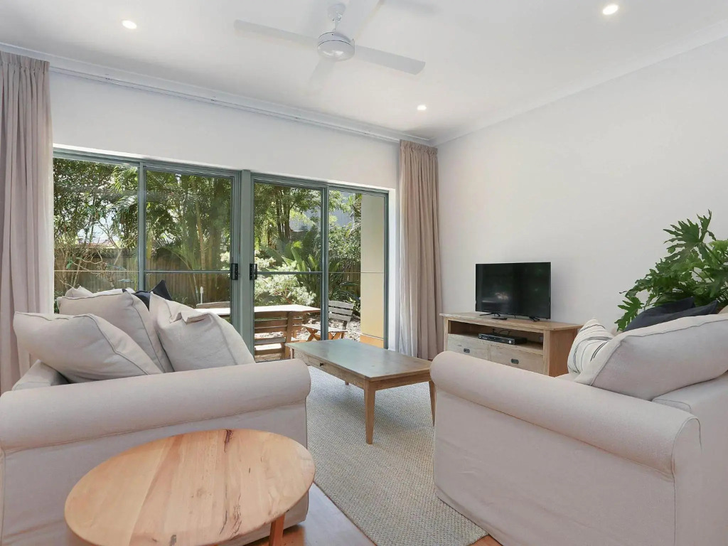Byron Beachside 8