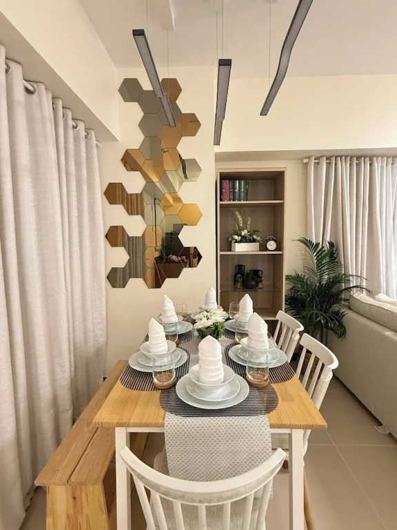 Cozy Modern Apartment Condo Unit