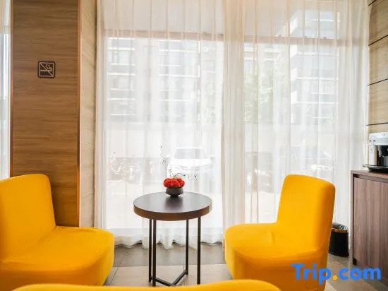 Homeinn Plus Hotel (Shenyang Santai Subway Station Santai Wanxianghui)