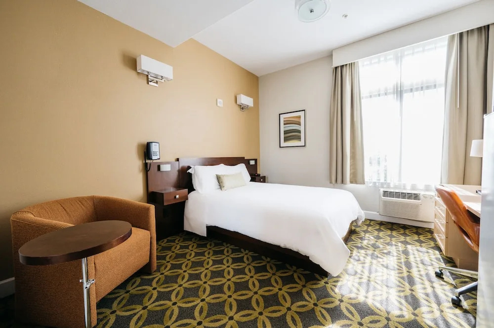 Studios Inn